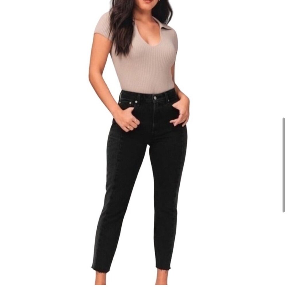 Abercrombie & Fitch The Mom High Rise Curve Love Black Jeans Size 28 Short
